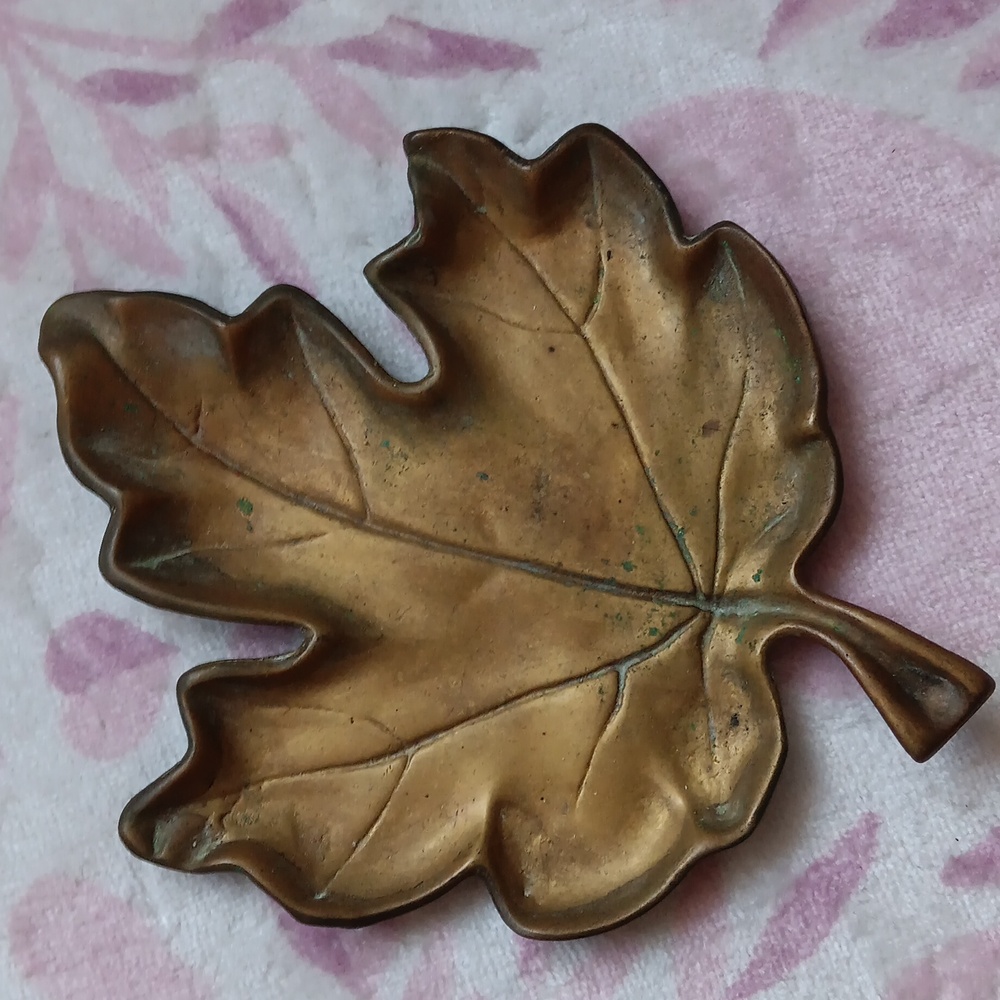 Bronze Maple Leaf Dirilyte G-6